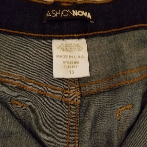 Jeans - Picture 3 of 3